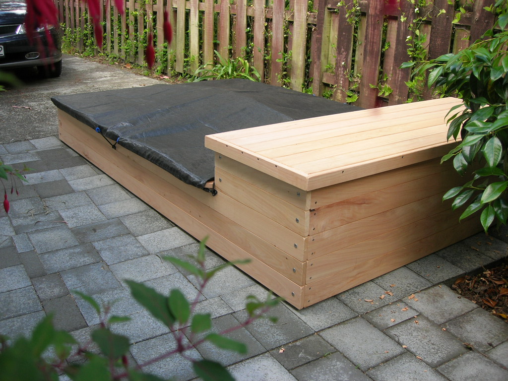 Sandpit with box seat